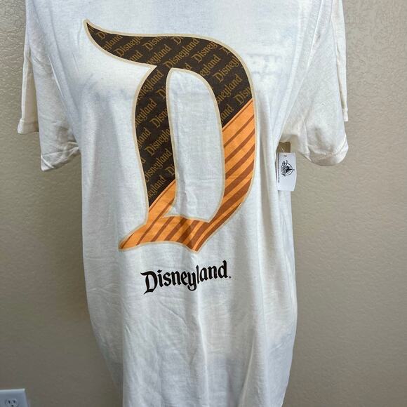 Disneyland Resort Exclusive Big D Adult T-Shirt Size M Casual Magic Kingdom - Picture 3 of 12